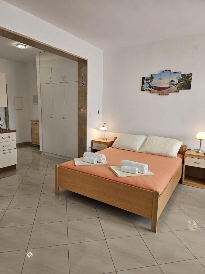 Apartmani Barnjak Trogir Exterior photo