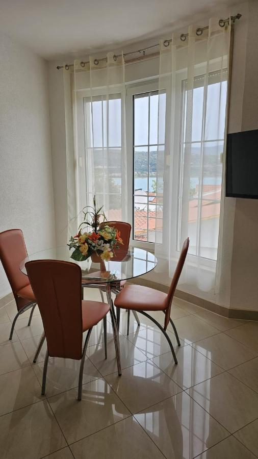 Apartmani Barnjak Trogir Exterior photo