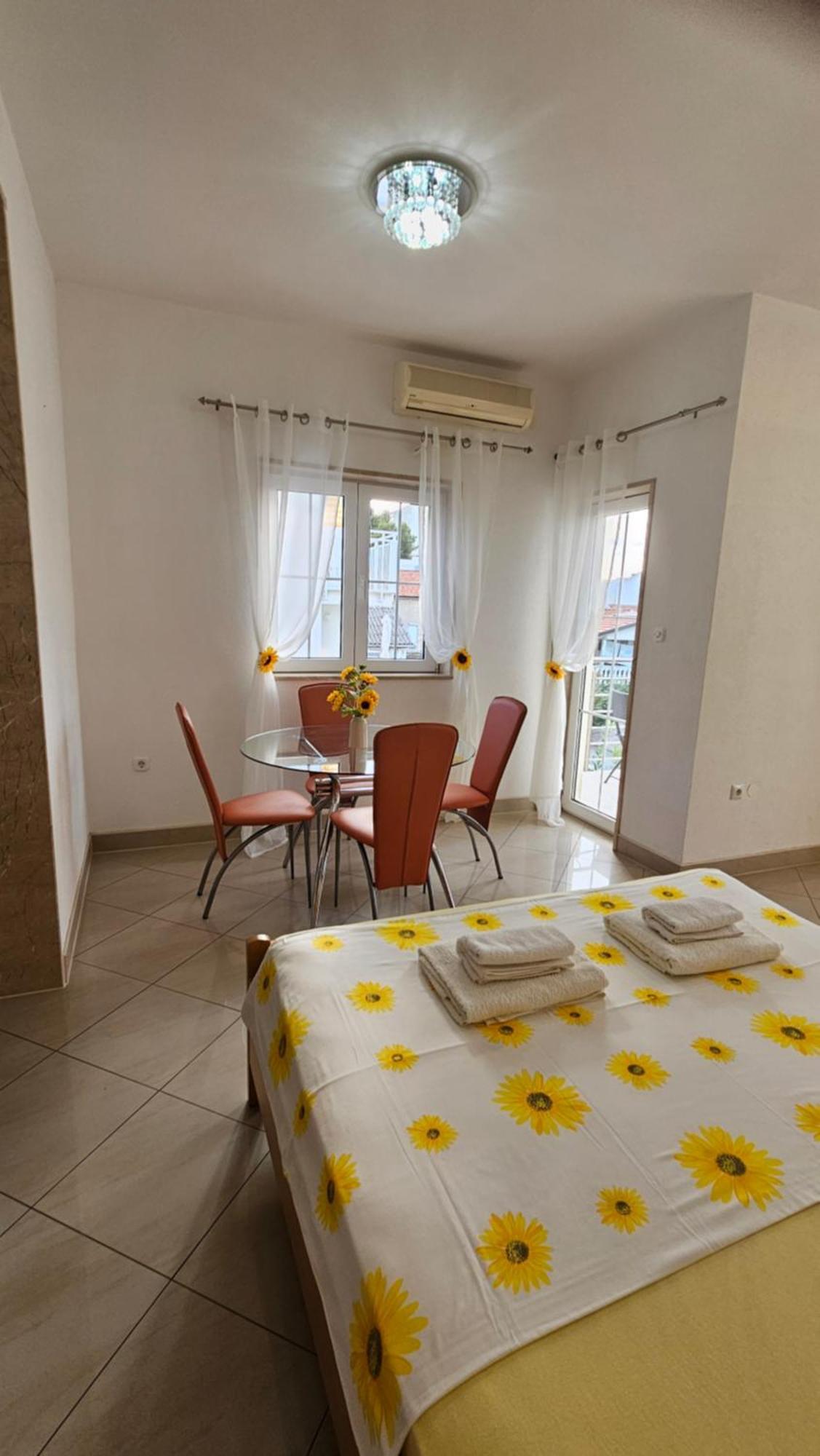 Apartmani Barnjak Trogir Exterior photo